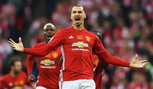 在现代足球 在现代足球